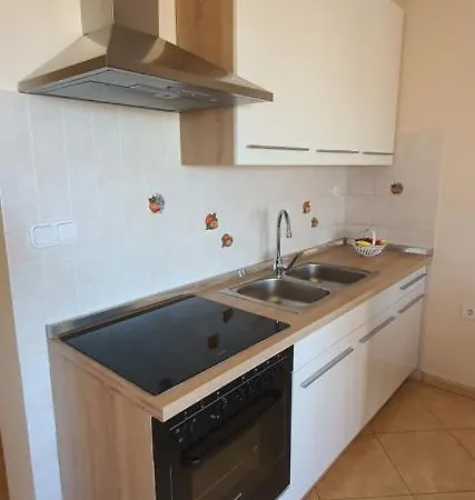 Krizmanic Apartman Kastelir