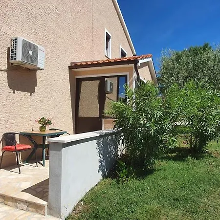 Krizmanic Apartment